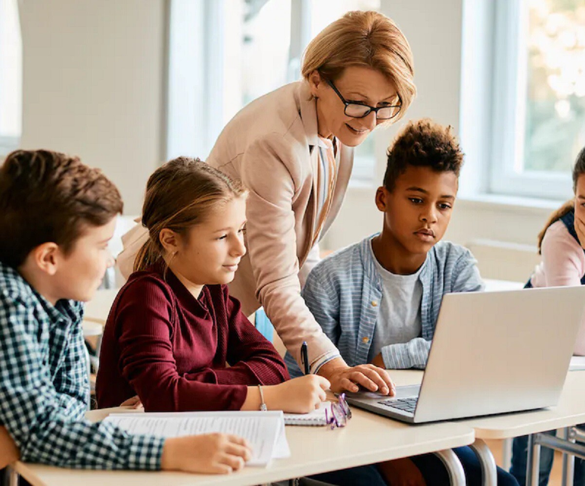 Estrategias innovadoras para la inclusión digital en la educación