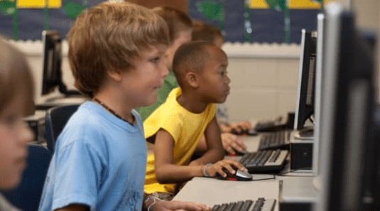 Aprendizaje personalizado: cómo la tecnología puede adaptarse a las necesidades de cada&nbsp;estudiante